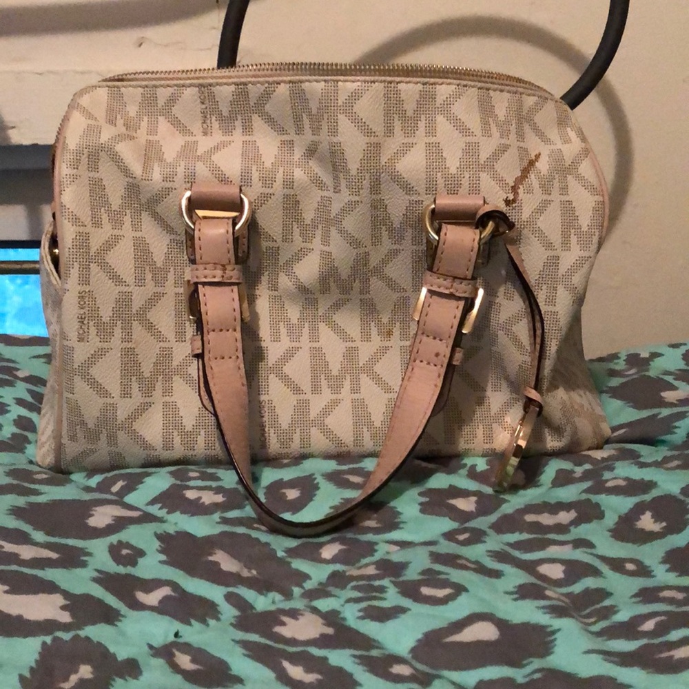 Michael kors purse